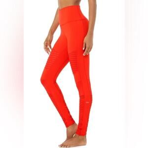 Alo Yoga High Waist Cherry Moto Leggings Red Size S NWT Sculpting Yoga Pants